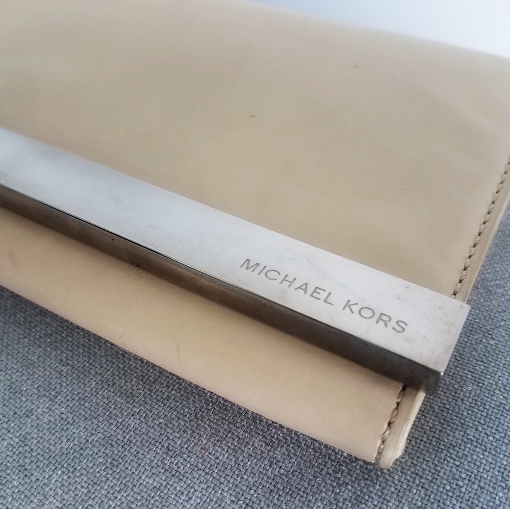 Michael Kors Clutch | Womens